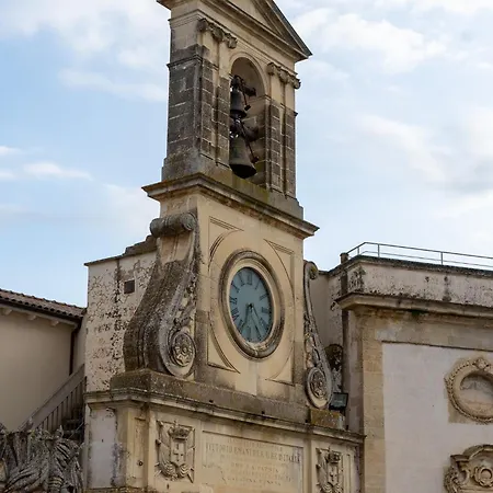 View Of The Tower, In The Historic Center And Wifi Galatina