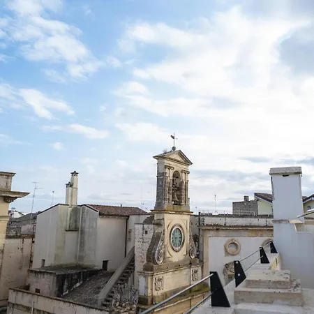View Of The Tower, In The Historic Center And Wifi